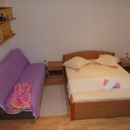 Ferienwohnung Roza Baška Voda Exterior foto